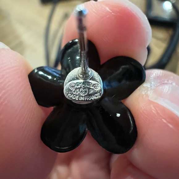 CHANEL 05P earrings - Picture 3 of 5